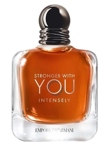 Frasco do perfume Giorgio Armani Emporio Armani Stronger With You Intensely